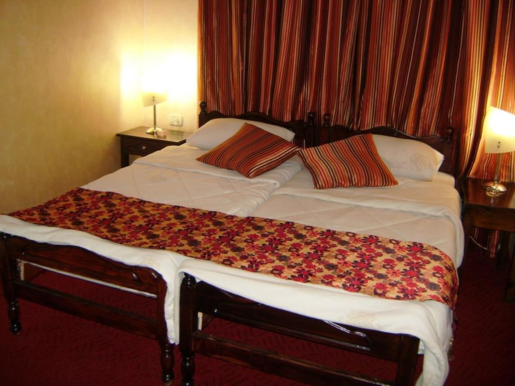Riviera Hotel Amman Cameră foto